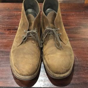 Clark’s Smooth Leather Chukka
